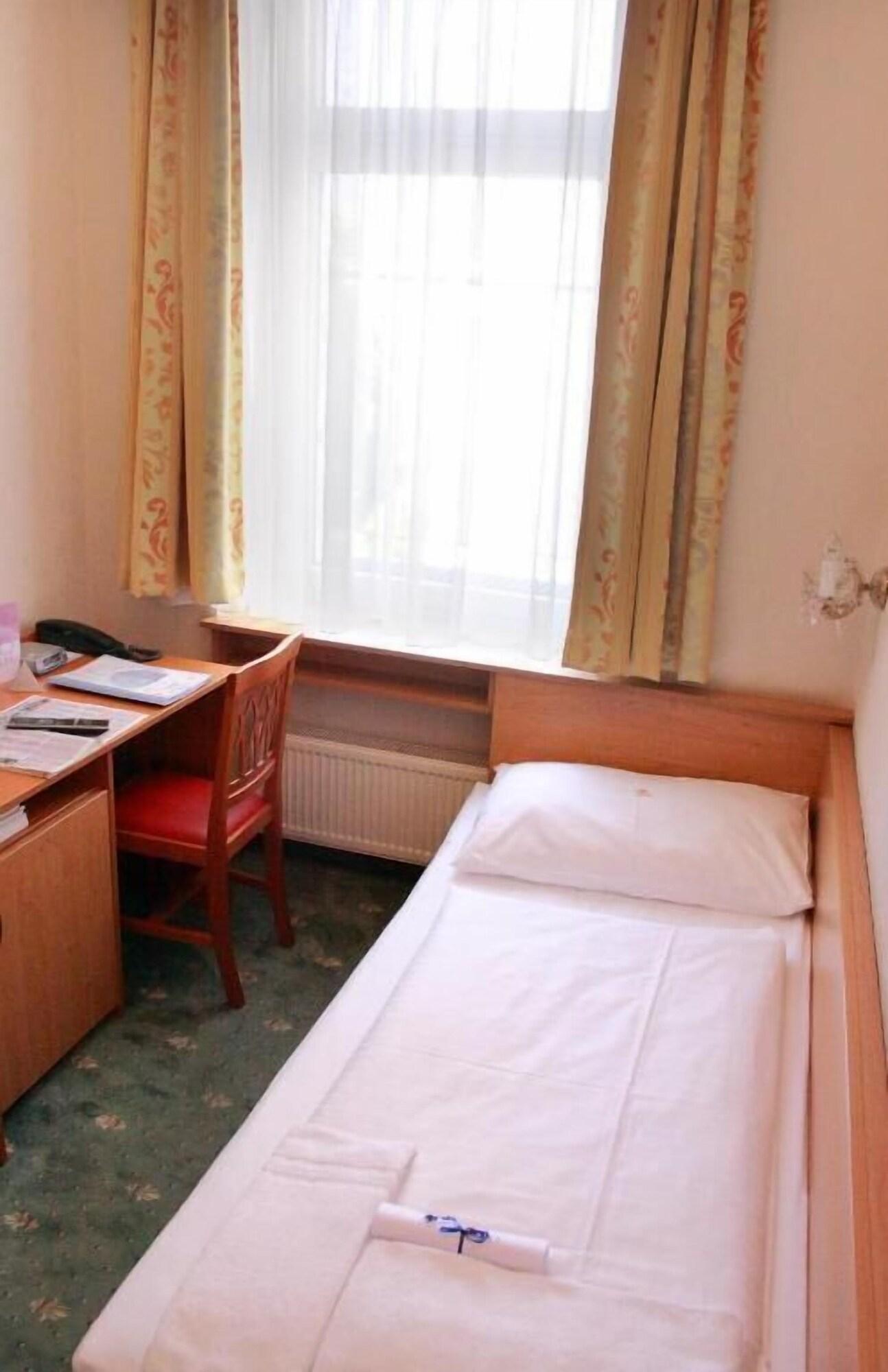 Hotel Boutique Donauwalzer 3*
