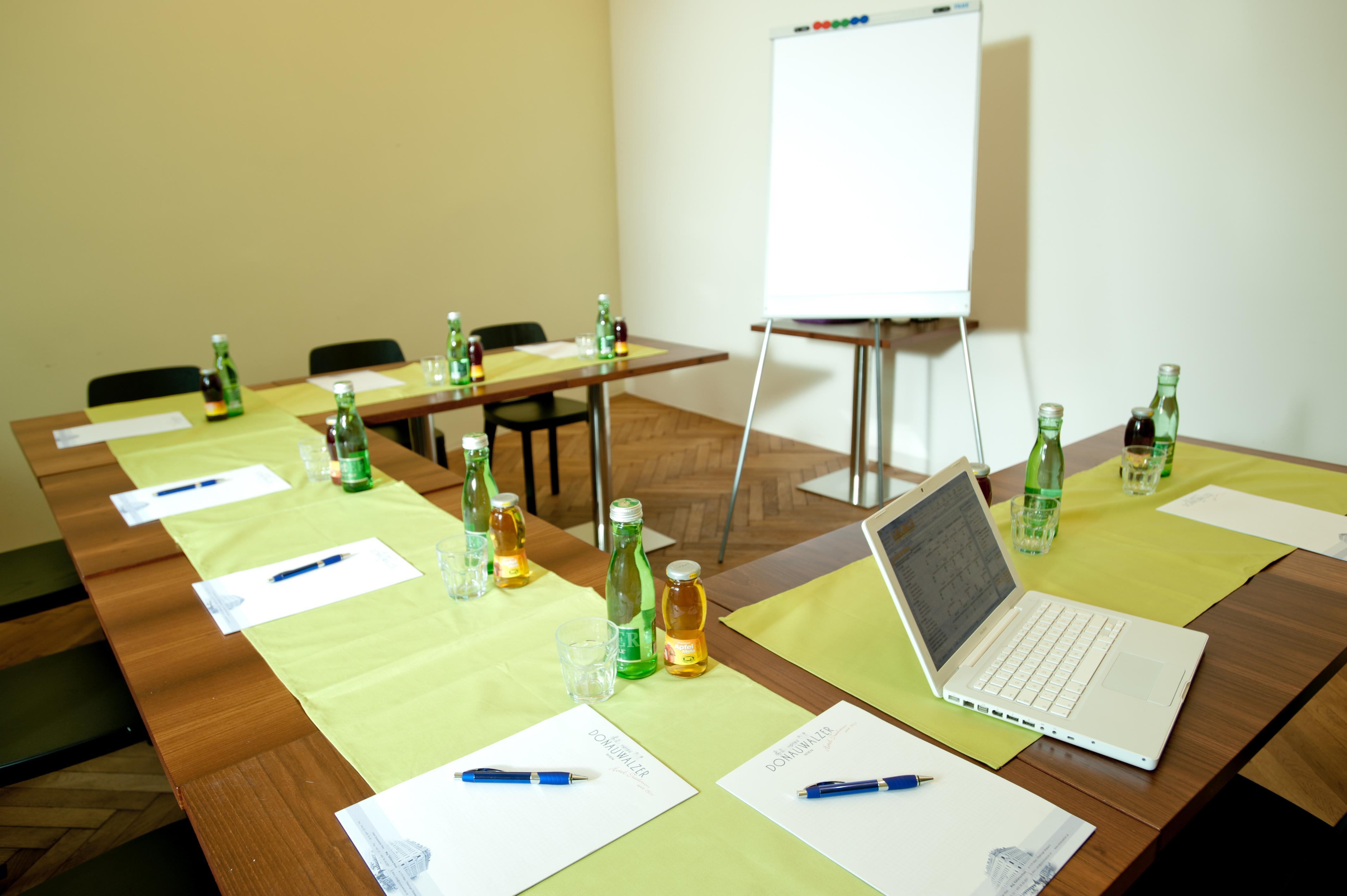 Boutique Donauwalzer Wien