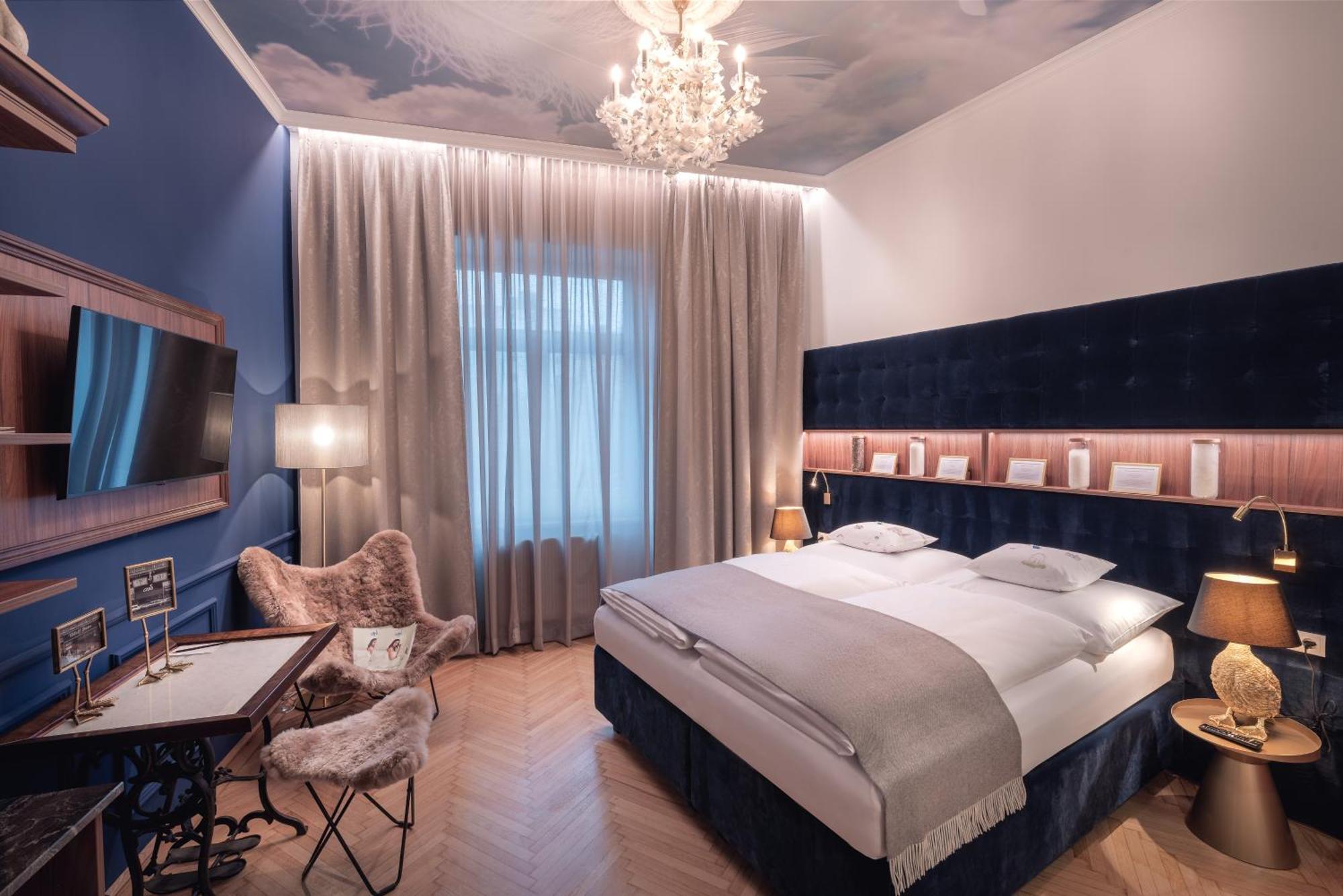 Boutique Donauwalzer Hotel 3*